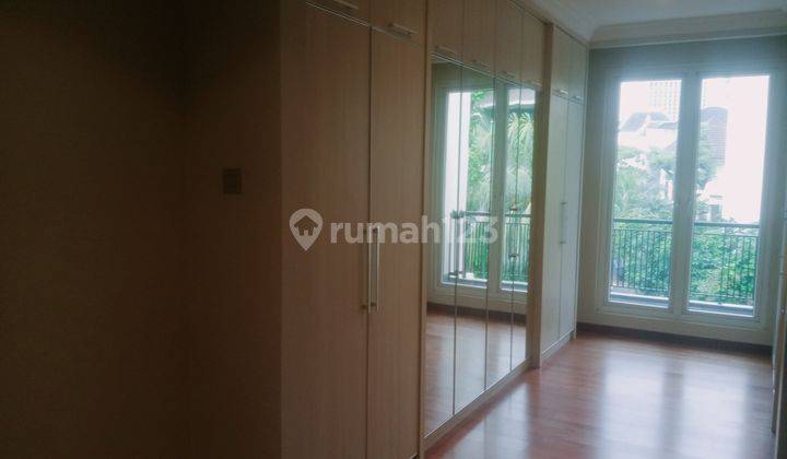 Patal Senayan, Jakarta Selatan, Dijual Rumah Lux di perumahan elit senayan residence 2