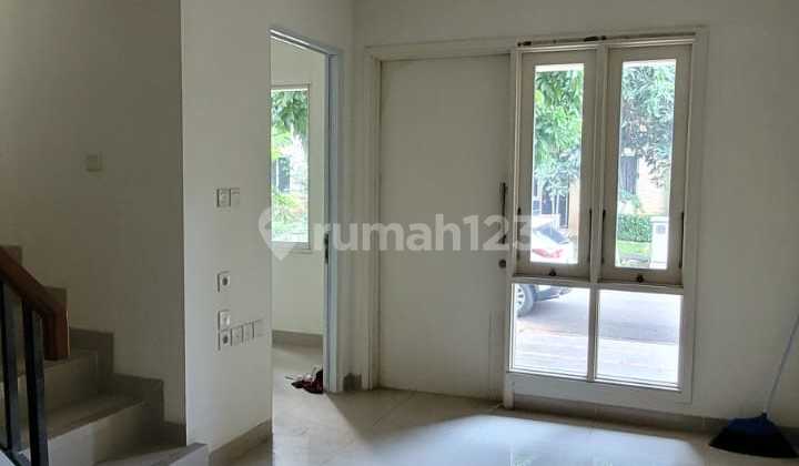 Gading Serpong, Tangerang, Dijual Cepat Cluster Tesla Kondisi Rapih