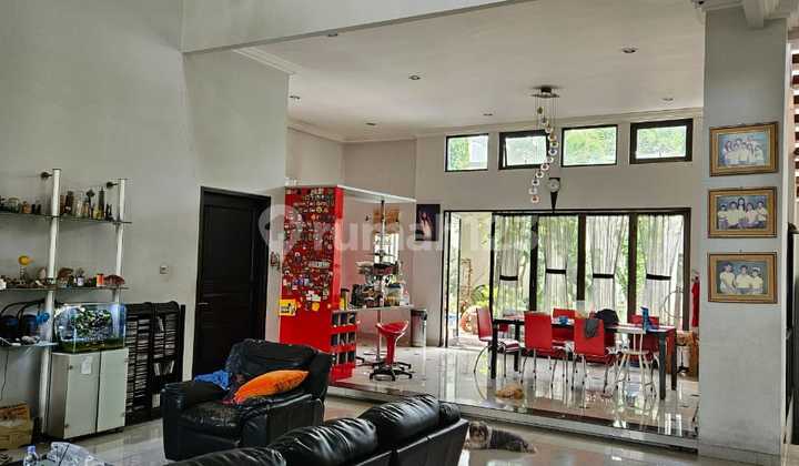 Di Alam Sutera, Dijual Rumah Lux Sutera Magnolia Hoek 2