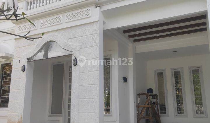 RUMAH HOMY SEPERTI VILLA DENGAN TAMAN LUAS DALAM PERUMAHAN ELITE BALIKPAPAN SHM Sudah Renovasi 1