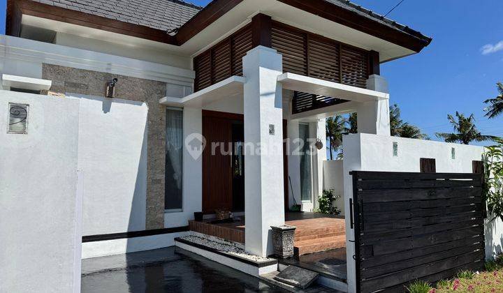 Rumah Minimalis di Jl Raya Pering, Gianyar dengan View Sawah 1