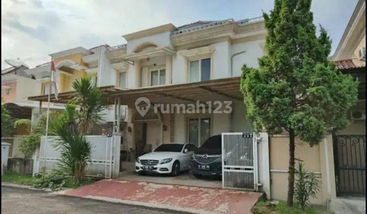tampak depan rumah 2 lantai siap huni