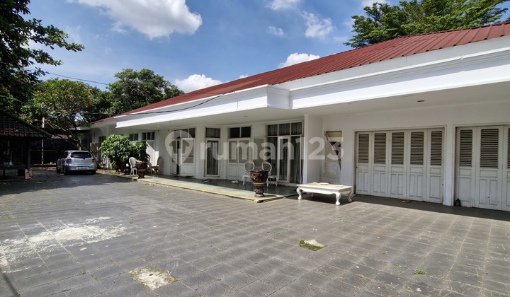 Rumah.hitung Tanah Lokasi Strategis Cilandak