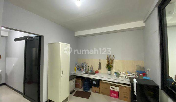 Rumah 8 Kamar Bintaro Sektor 5 Semi Furnished 2