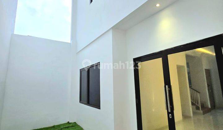 Rumah Modern Minimalis Graha Bintaro 4 Kamar  2