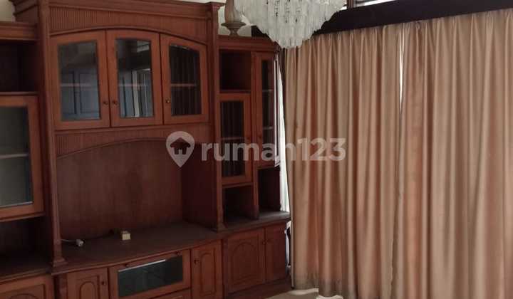 Rumah 5 Kamar Tidur Bintaro Sektor 3 Lokasi Strategis 2