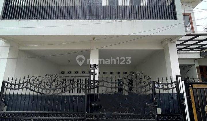 Rumah 3 Kamar Daerah Rawamangun Terawat Apik 1