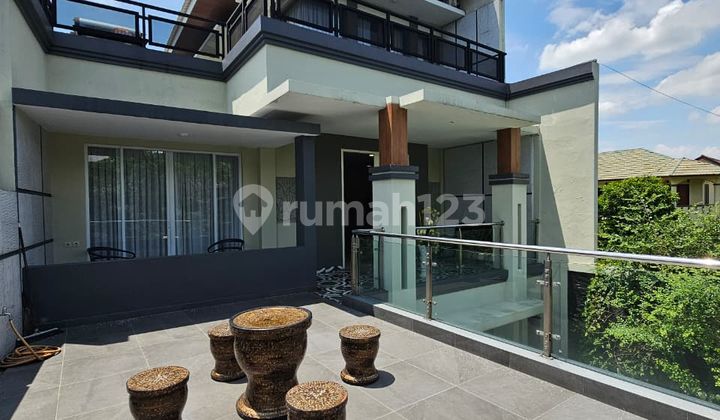 Rumah Gaya Resort 4 Kamar Tidur Bintaro Jaksel