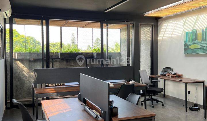 Rumah Gaya Industrial Asri Modern 3 Kamar Cirendeu 2