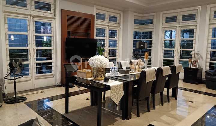 Exclusive House with Spacious Land in Bintaro Cluster, Sector 8 Exclusive House with Spacious Land in Bintaro Cluster, Sector 8