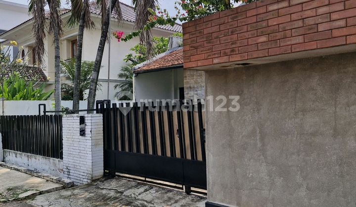 Rumah Hitung Tanah Dalam Perumahan Pangkalan Jati Jaksel