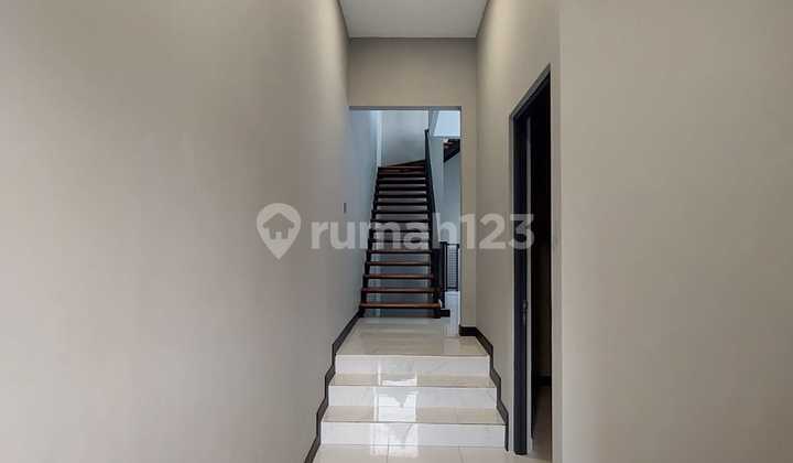 Rumah Modern Dalam Cluster Desain Estetik 2