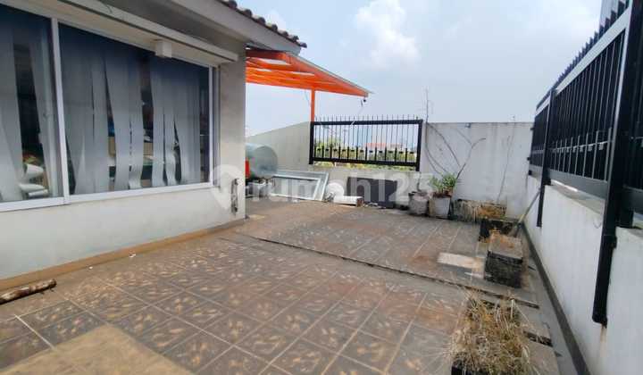 South Serpong Commercial House West Facing 2