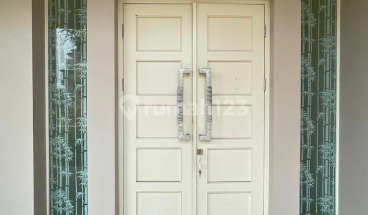 Beautiful House At The Spring Goldfinch Summarecon Gading Serpong