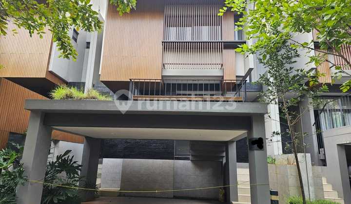 Rumah 3 Lantai Caelus Greenwich Bsd Brand New bisa KPR