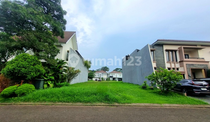 Rare Rectangular Plots in Sutera Narada Ready-to-Build Land Plots Next to Santa Laurensia School Rare Rectangular Plots in Sutera Narada Ready-to-Build Land Plots Next to Santa Laurensia School