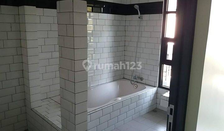 Dijual Rumah 2 Lantai di Delatinos Bsd 2