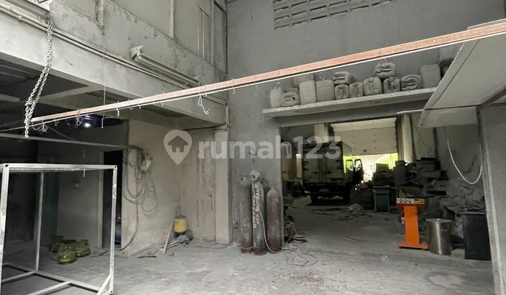 For Rent Warehouse with Container Access in Bizpoint Cikupa Warehouse Complex, Tangerang