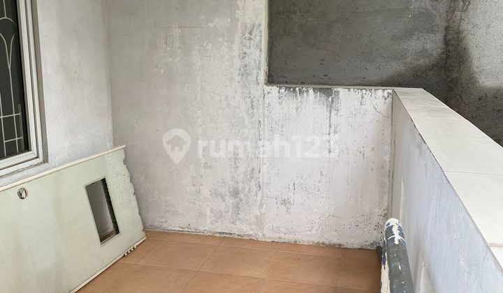 Dijual Rumah Lokasi Strategis di Sektor 6 Gading Serpong 2