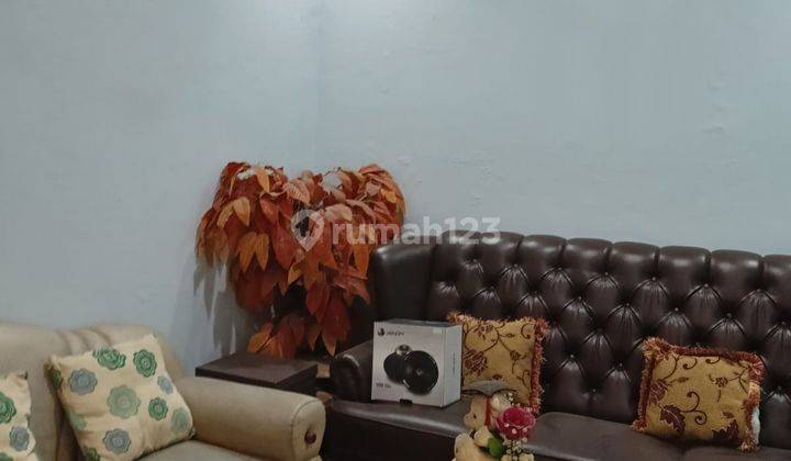 Rumah 2 Lantai di Taman Royal 1 Jl Mahoni 1, Tangerang 1