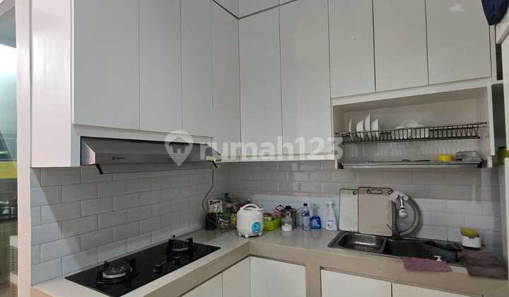 Rumah 2 Lantai +Rooftop Furnished Siap Huni di Graha Raya, Tangerang Selatan Rumah 2 Lantai +Rooftop Furnished Siap Huni di Graha Raya, Tangerang Selatan