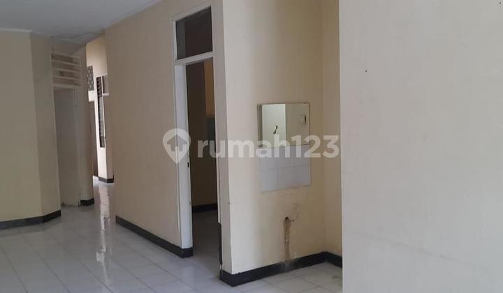 Rumah Bagus Siap Huni di Komplek Buana Gardenia, Tangerang 2