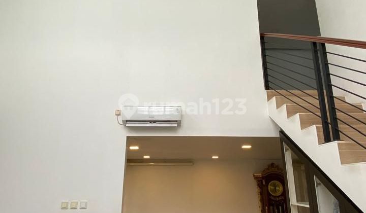 3-Story House at Cosmo Icon BSD, South Tangerang 2