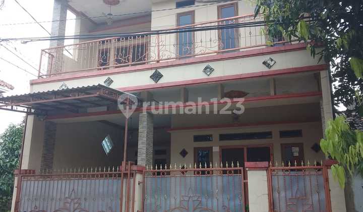 Rumah 2 Lantai di Komplek Pinang Griya Permai, Tangerang