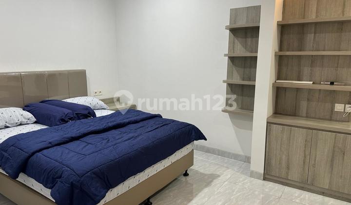 Rumah Hoek Semi Furnished di Zora BSD, Tangerang Selatan