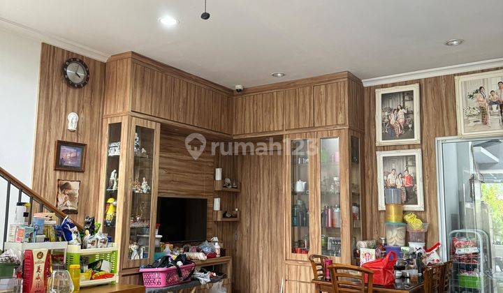 Rumah 2 Lantai Furnished di Cluster Vivaldi By Summarecon Serpong 1