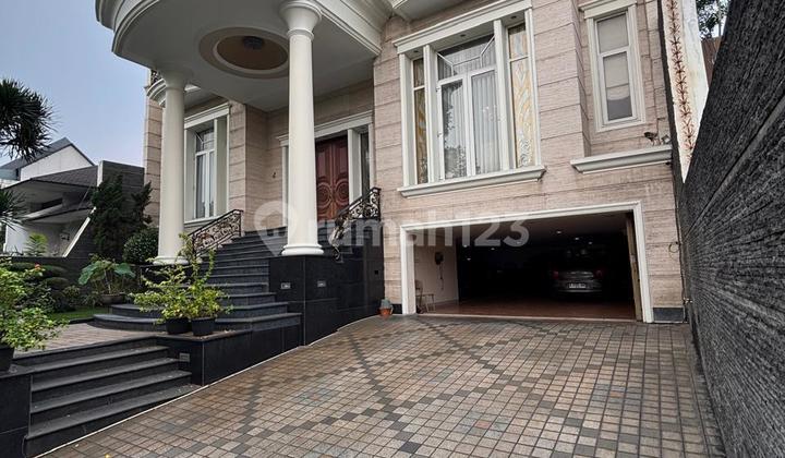 Rumah Bagus 3 Lantai di Puri Indah, Jakarta Barat Rumah Bagus 3 Lantai di Puri Indah, Jakarta Barat