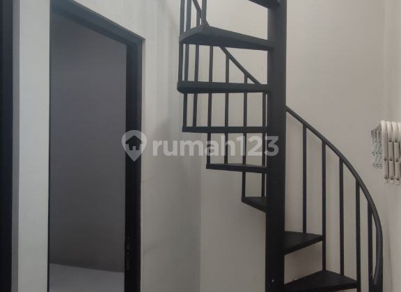 Rumah Full Furnished di The Villas Serpong, Tangerang Selatan 2