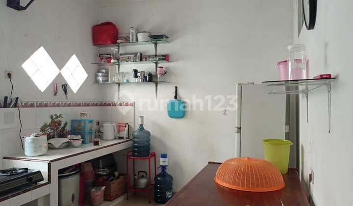 Rumah 2 Lantai Semi Furnished di Victoria Park Karawaci, Tangerang 2