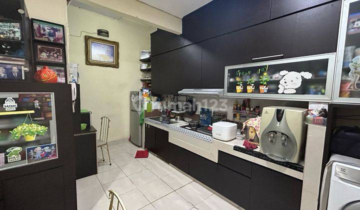 Rumah 2 Lantai Semi Furnish Pasadena Cengkareng, Jakarta Barat 1