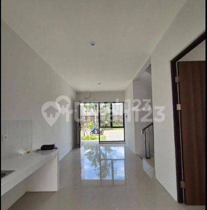 Disewakan Rumah Bagus 2 Lantai Tipe Linnea Cluster Aeris Citra Garden Serpong 1