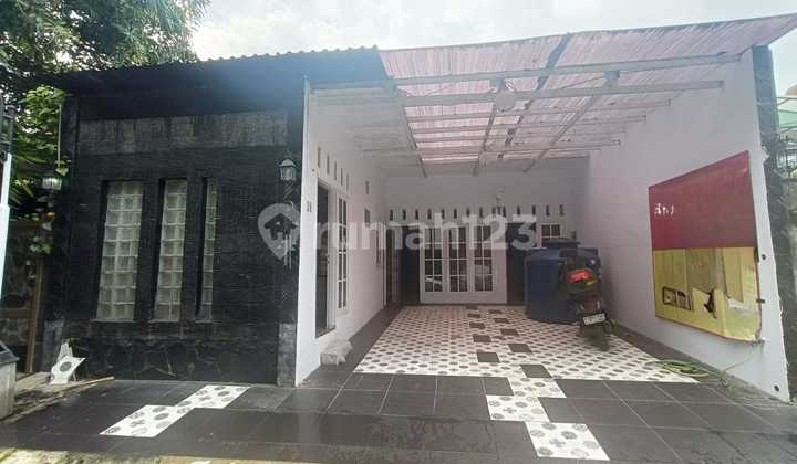 Rumah 2 Lantai Siap Huni Di Taman Laguna Cibubur