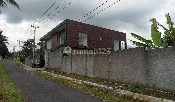 Rumah Mewah Bangunan Baru Di Kuningan Jawa Barat 2