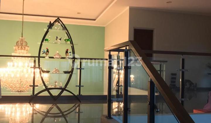 Rumah Mewah 2 Lantai Dengan Swimming Pool Di Lebak Bulus 2