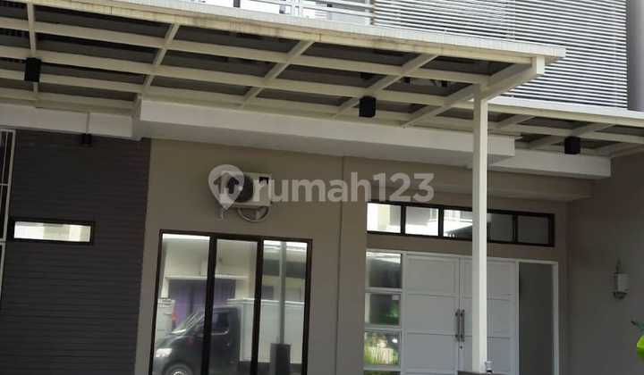 Rumah Cantik 2 Lantai Di Town House Panakukang Makasar Rumah Cantik 2 Lantai Di Town House Panakukang Makasar