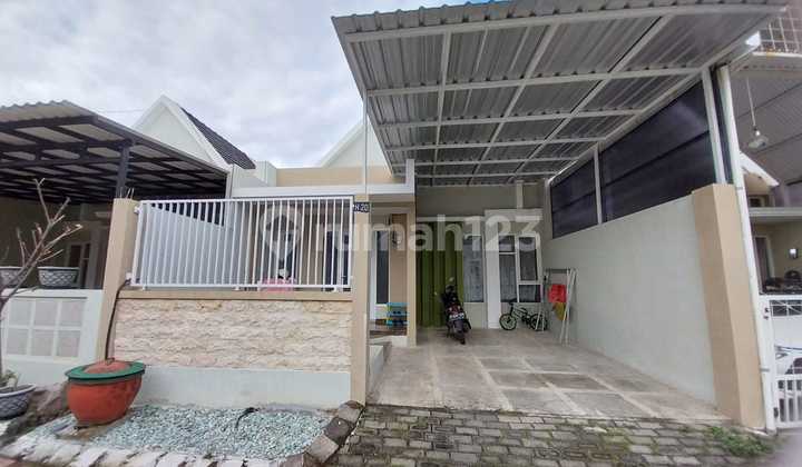 For Sale Ready to Use Comfortable Affordable House in Ngijo Malang