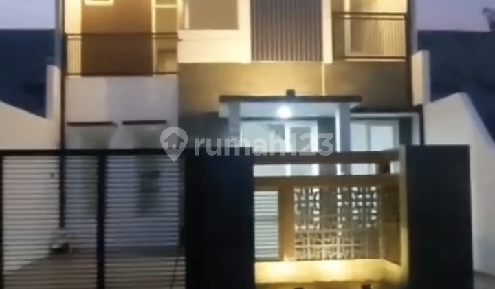 Jual Rumah Full Renovasi Mewah Minimalis Perum Citra City