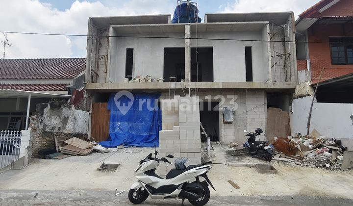 Sell Brand New House in Elite Housing Estate in the Center of Surabaya City 2