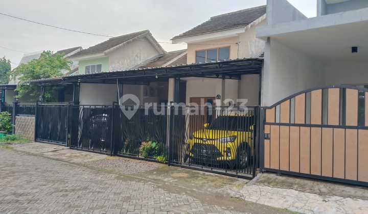 Jual Rumah Siap Huni 2 Carport Lok Strategis Sidoarjo Kota Jual Rumah Siap Huni 2 Carport Lok Strategis Sidoarjo Kota