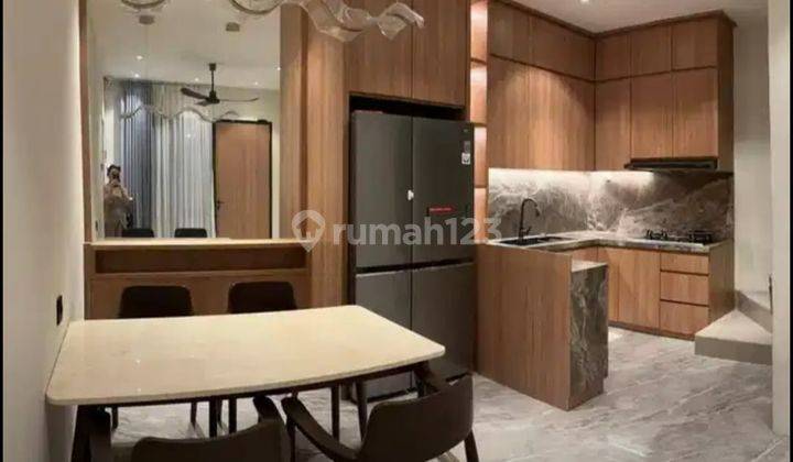 Dijual Rumah Mewah Full Furnished Rungkut Harga Ambyar 2