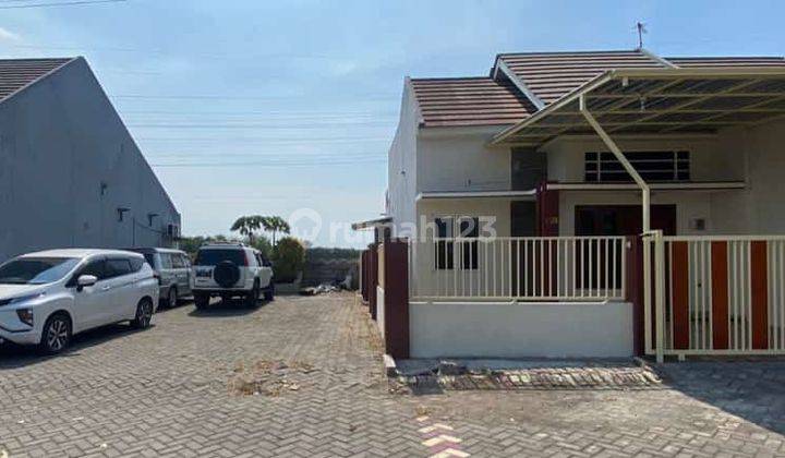 Dijual Rumah Hook Full Renov Perum De Java Gedangan  1