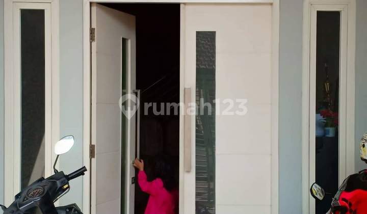 Jual Rumah Minimalis Modern Gunungsari Indah Wiyung  2