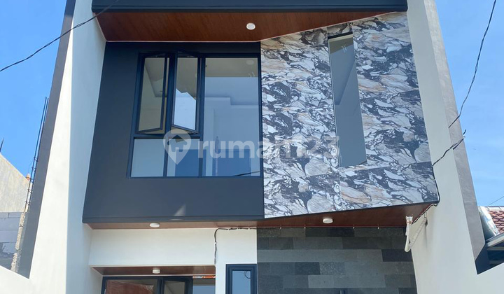 Jual Rumah New Ready Mewah 2Lantai Mepet Upn Jual Rumah New Ready Mewah 2Lantai Mepet Upn