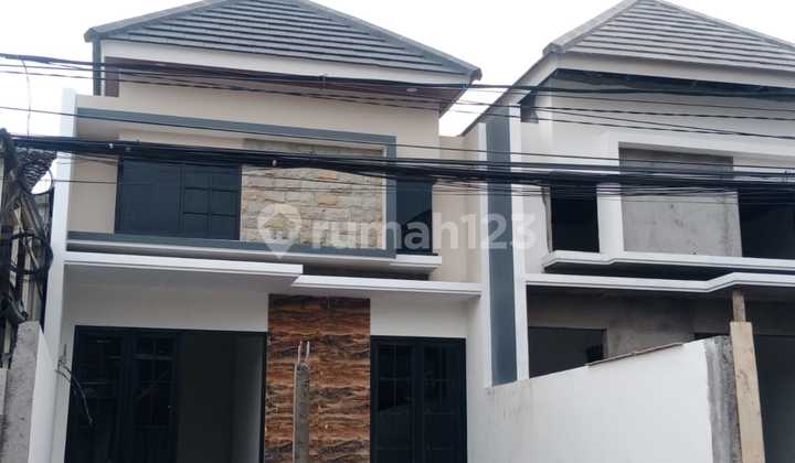 Jual Rumah Baru 4 Unit Sisa 2 Unit Mepet Uinsa Merr
