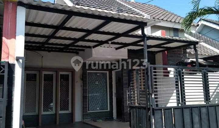 Sell Well-Maintained House in Nizar Mansion Waru Housing Complex