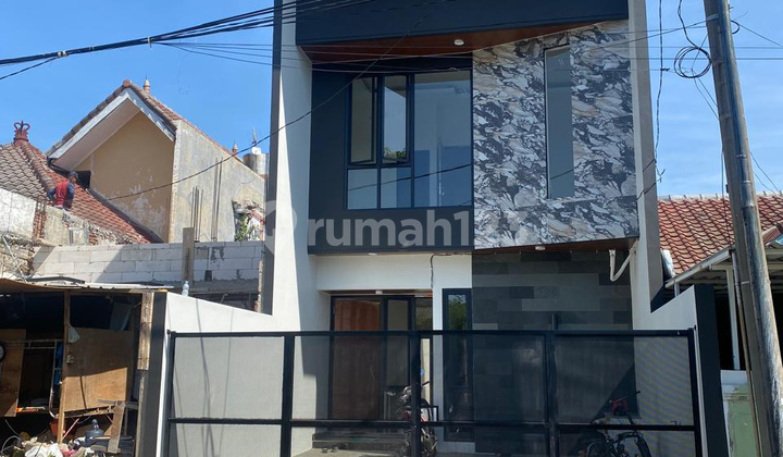 Jual Rumah New Ready Mewah 2Lantai Mepet Upn Jual Rumah New Ready Mewah 2Lantai Mepet Upn